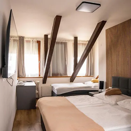 Hotel Sharingham 3*