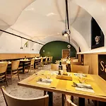 Hotel Sharingham Brno