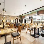 Sharingham Hotel 3*