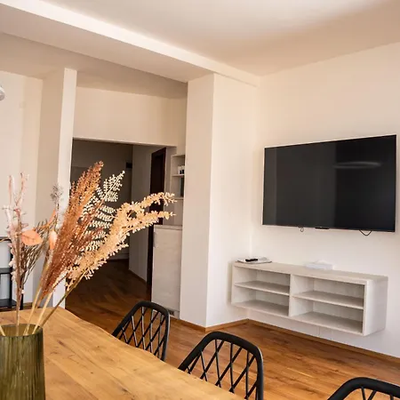 Sharingham فندق برنو