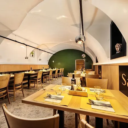 Hotel Sharingham Brno