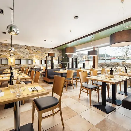 Sharingham Hotel 3*