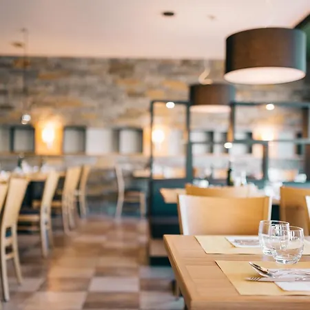 Sharingham Hotel 3*